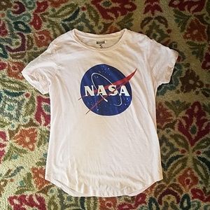 Tailgate by American Eagle Nasa shirt